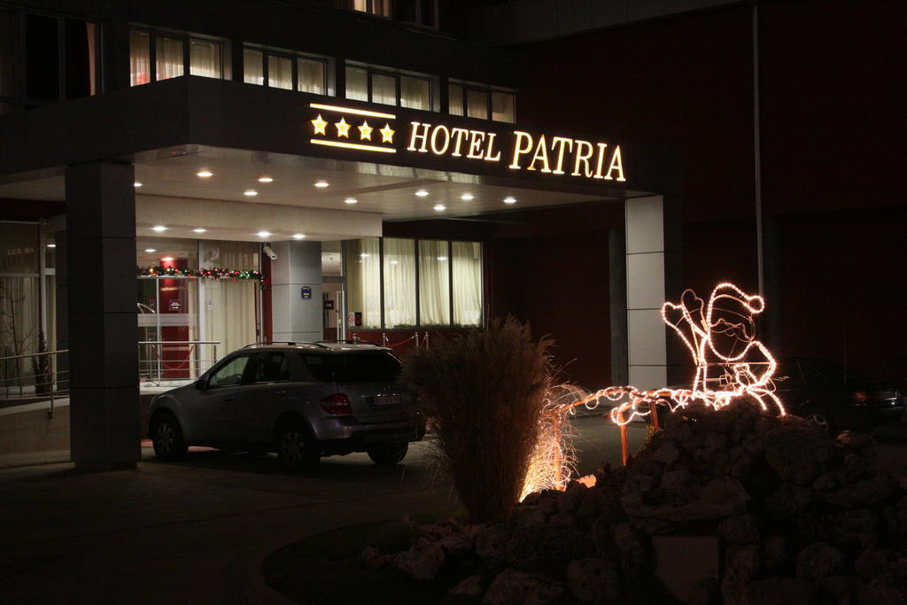 Hotel Patria 수보티차 외부 사진